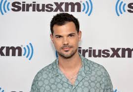 Taylor Lautner